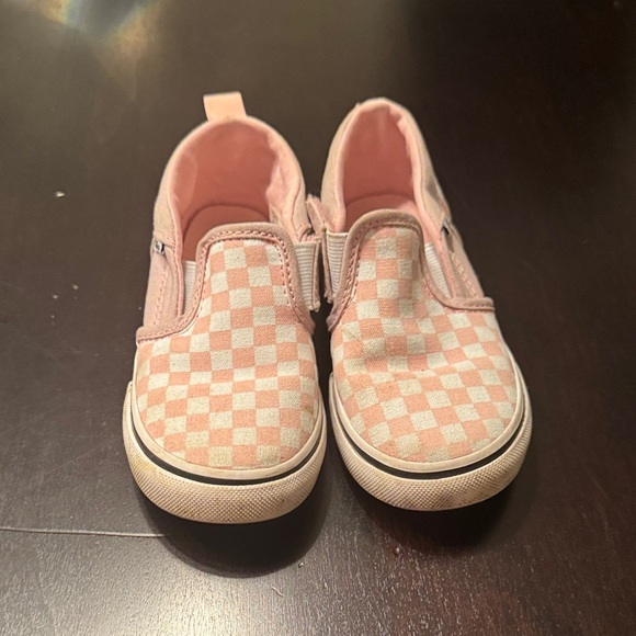 Vans Kids Checkered Pink Slip-On Sneakers - Picture 3 of 6